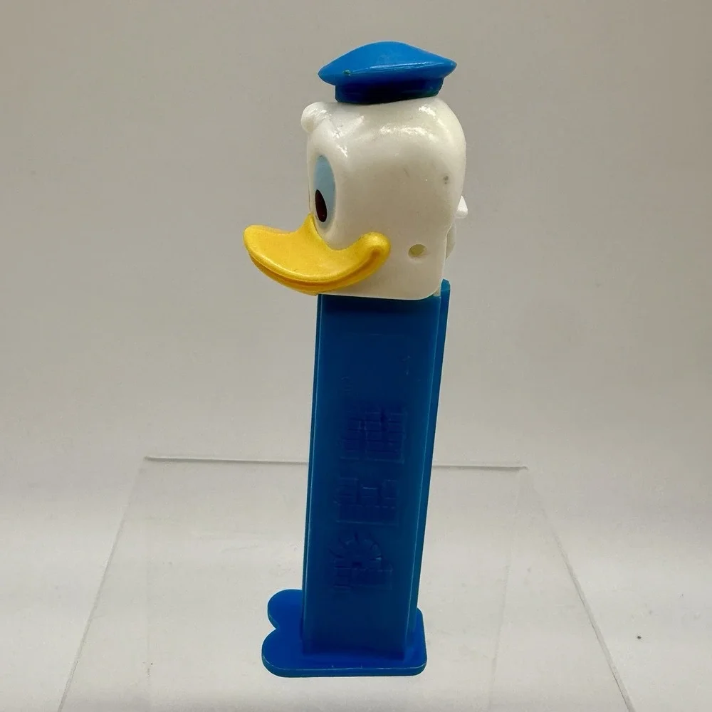 Pez Dispenser Disney Donald Duck With Feet Vintage‎ Flaw Missing Hat Tassel